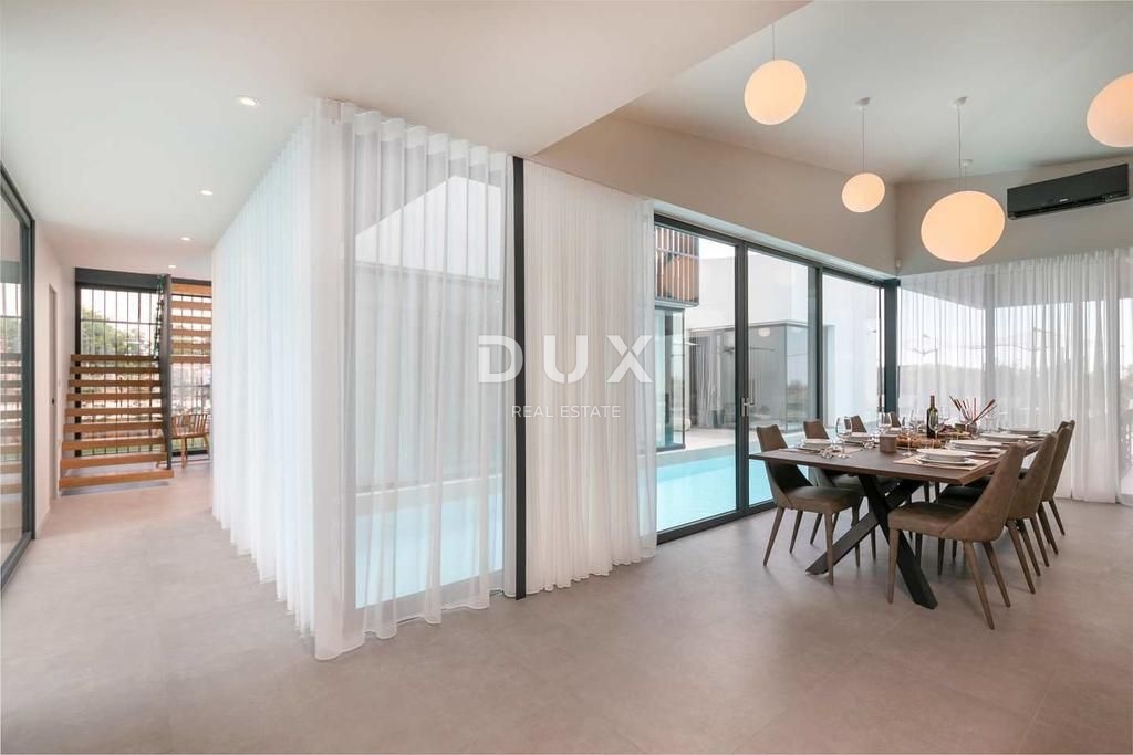 ISTRA, POREČ - Moderna vila z bazenom