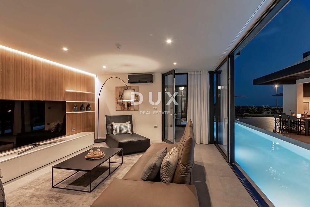 ISTRA, POREČ - Moderna vila z bazenom