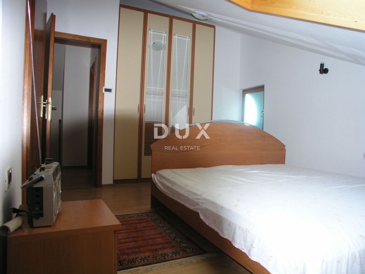 OTOK KRK, MALINSKA - Hiša prva vrsta ob morju