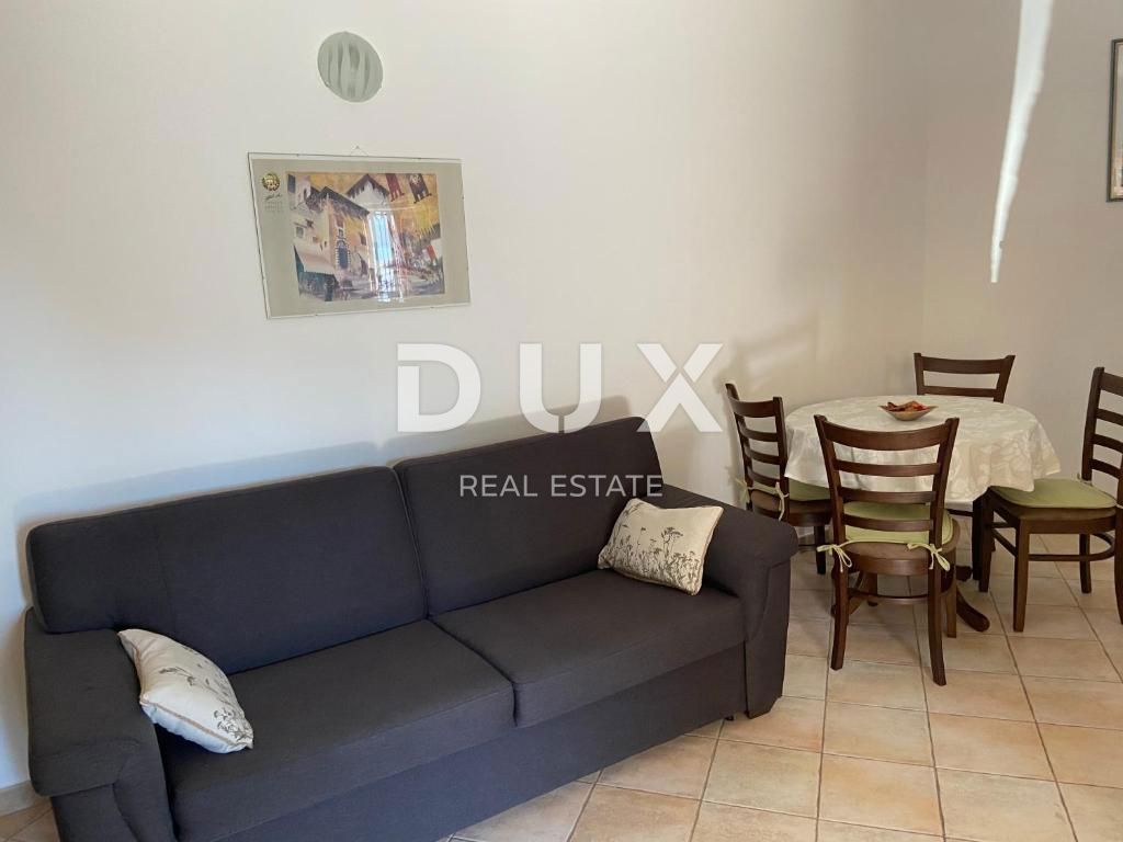 OTOK KRK, MALINSKA - Hiša prva vrsta ob morju