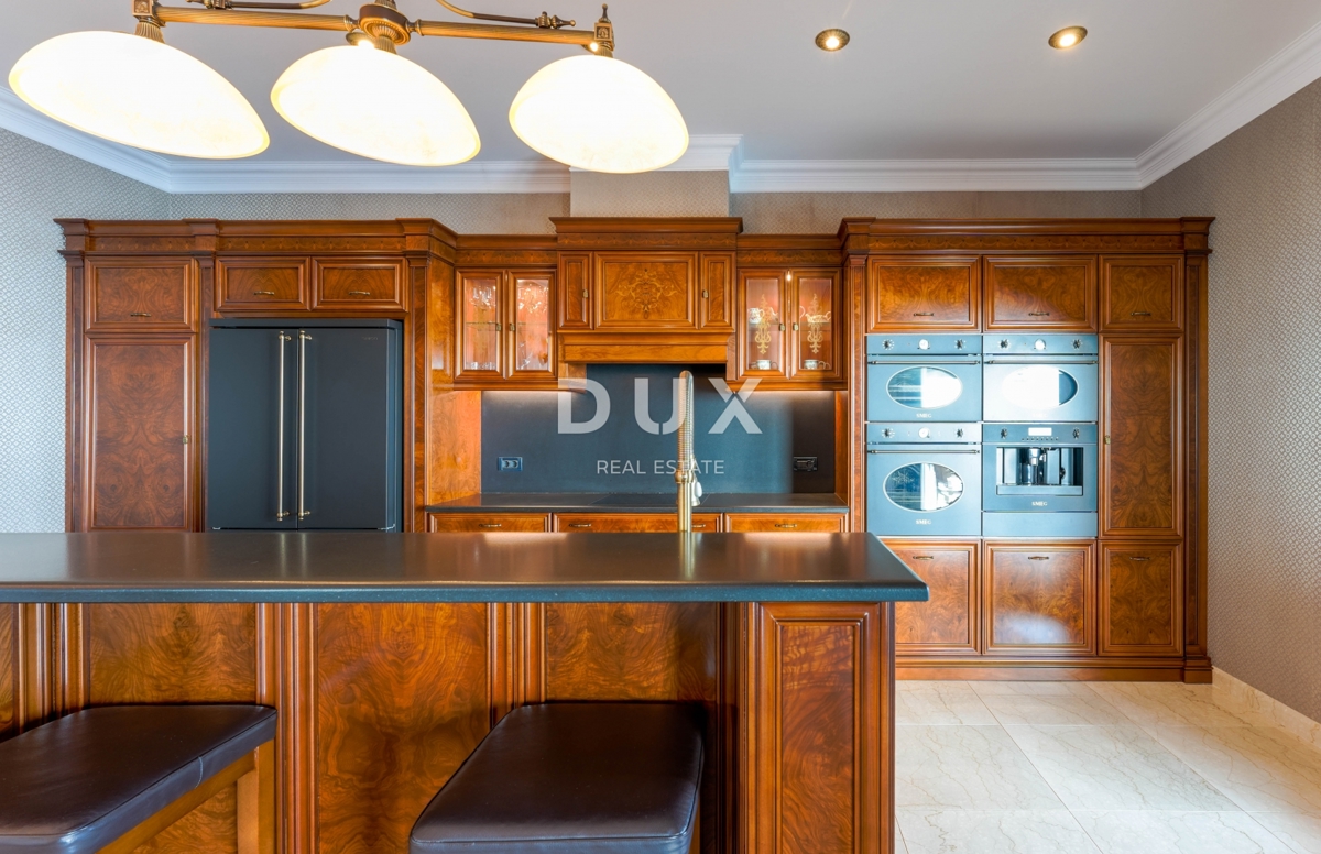 OPATIJA, IČIĆI - Edinstvena luksuzna vila z bazenom in panoramskim razgledom