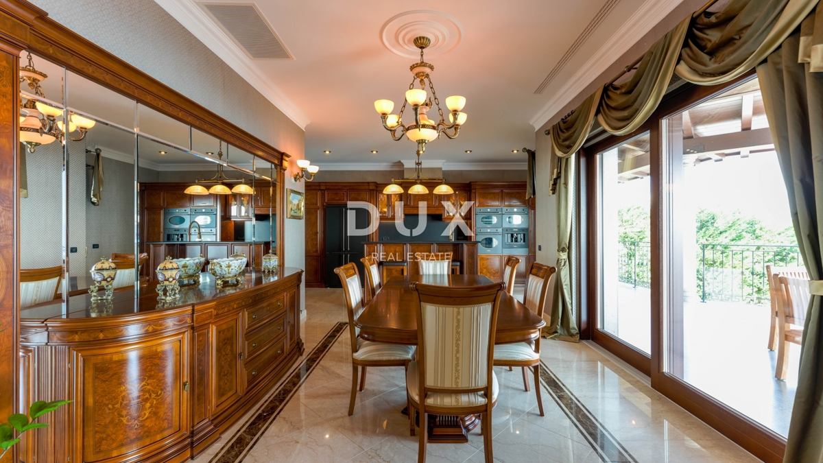 OPATIJA, IČIĆI - Edinstvena luksuzna vila z bazenom in panoramskim razgledom