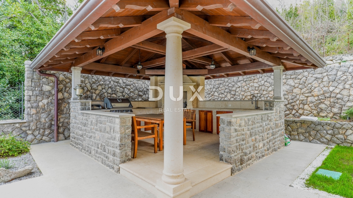 OPATIJA, IČIĆI - Edinstvena luksuzna vila z bazenom in panoramskim razgledom