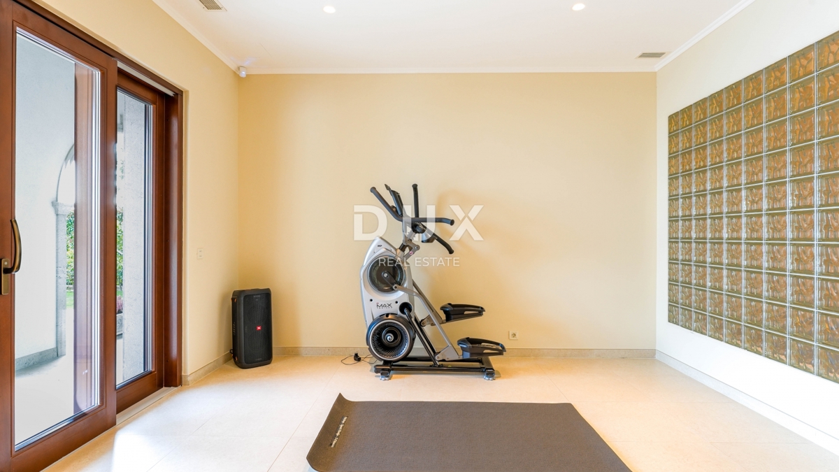 OPATIJA, IČIĆI - Edinstvena luksuzna vila z bazenom in panoramskim razgledom