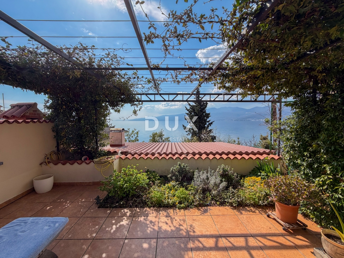 RIJEKA, KANTRIDA - Apartma prva vrsta ob morju v bližini Hilton resorta in čudovite Opatije