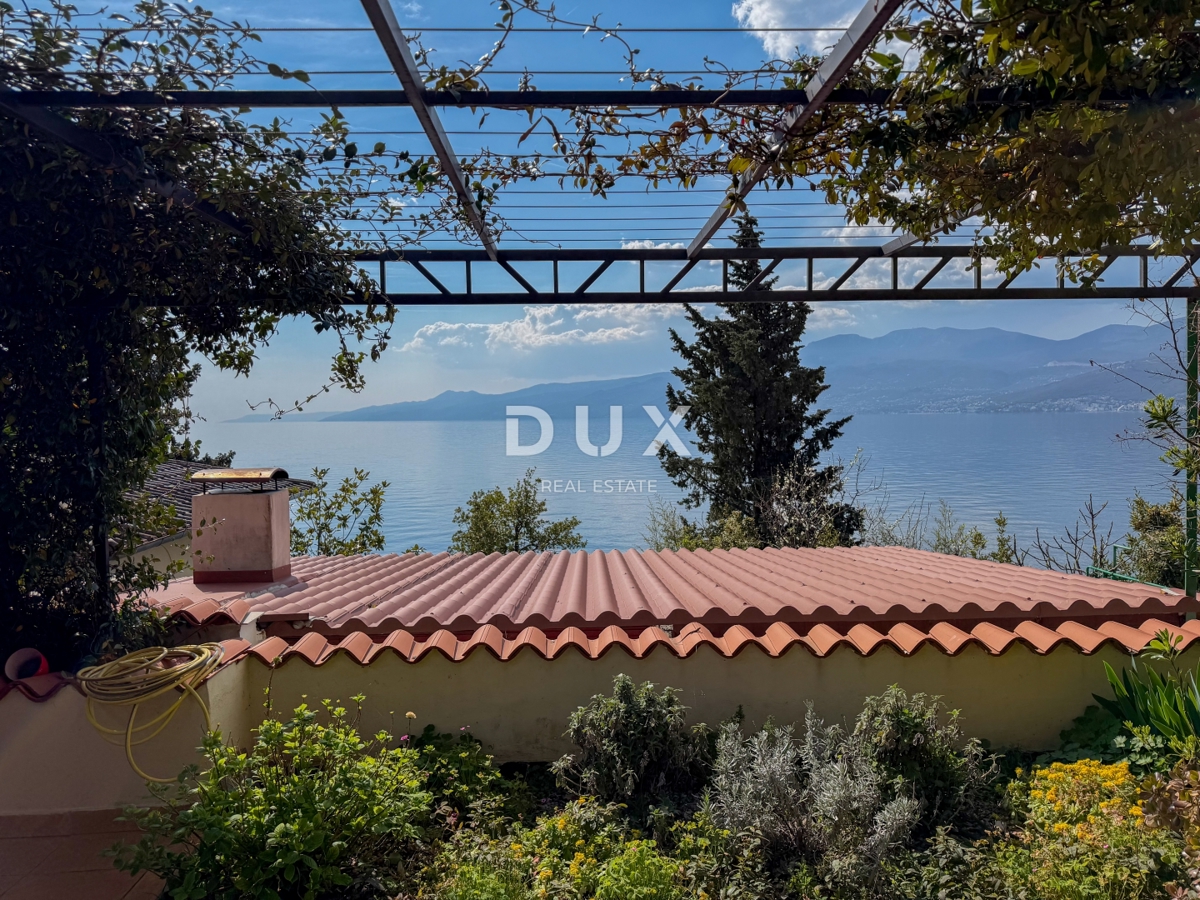 RIJEKA, KANTRIDA - Apartma prva vrsta ob morju v bližini Hilton resorta in čudovite Opatije