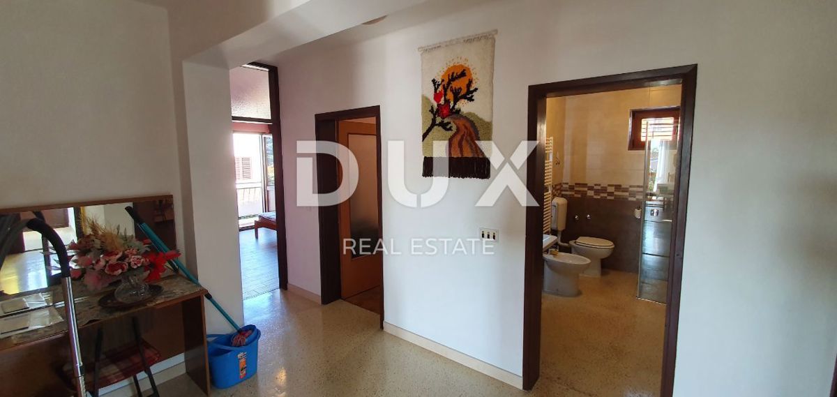 ISTRA, POREČ - Stanovanjska hiša s 5 stanovanjskimi enotami