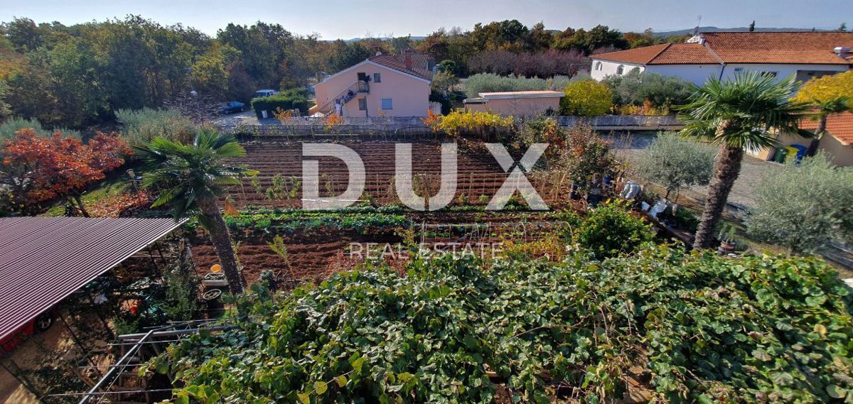 ISTRA, POREČ - Stanovanjska hiša s 5 stanovanjskimi enotami