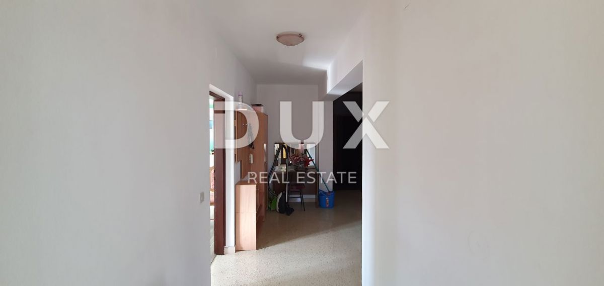 ISTRA, POREČ - Stanovanjska hiša s 5 stanovanjskimi enotami