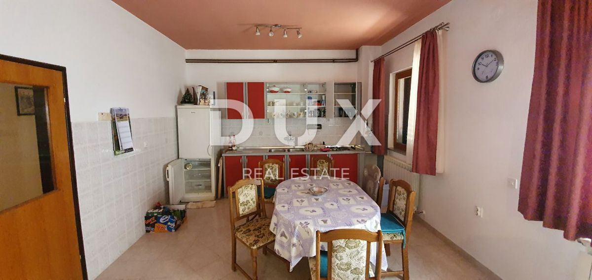 ISTRA, POREČ - Stanovanjska hiša s 5 stanovanjskimi enotami