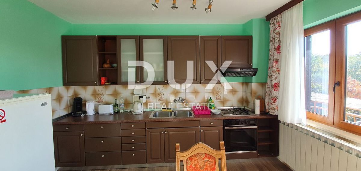 ISTRA, POREČ - Stanovanjska hiša s 5 stanovanjskimi enotami