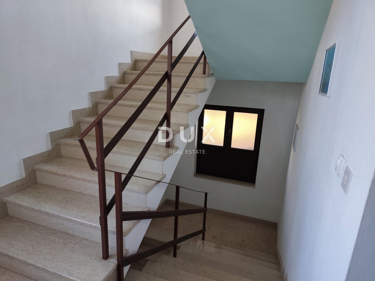 ISTRA, POREČ - Stanovanjska hiša s 5 stanovanjskimi enotami