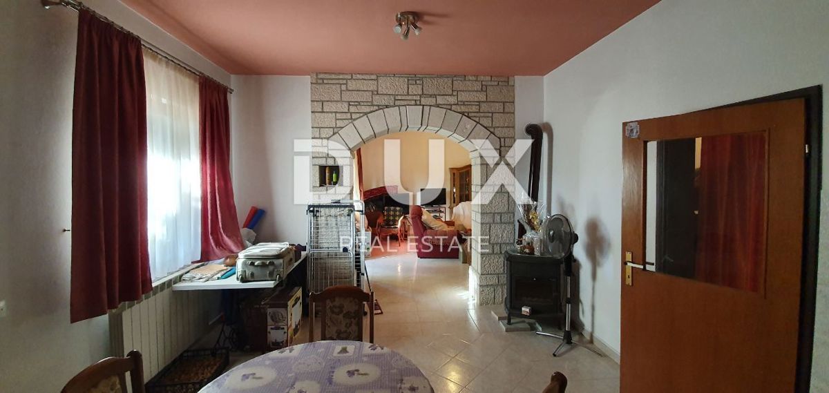 ISTRA, POREČ - Stanovanjska hiša s 5 stanovanjskimi enotami