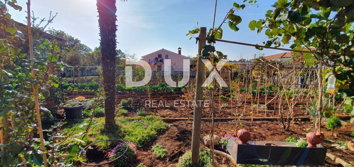 ISTRA, POREČ - Stanovanjska hiša s 5 stanovanjskimi enotami