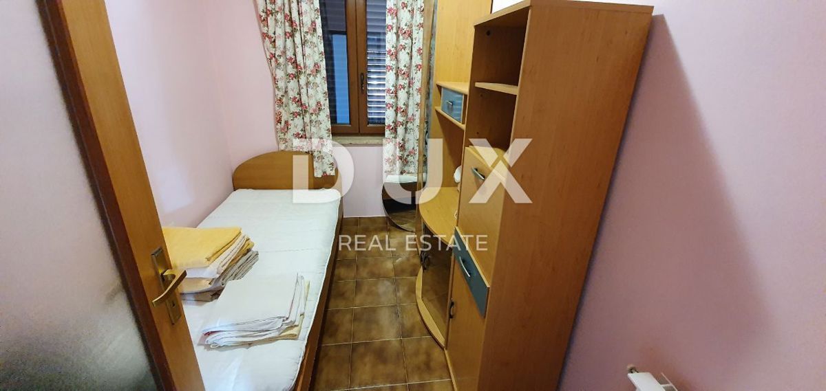 ISTRA, POREČ - Stanovanjska hiša s 5 stanovanjskimi enotami