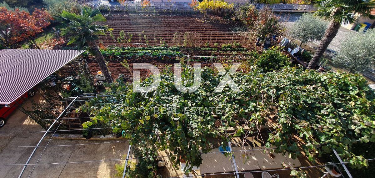 ISTRA, POREČ - Stanovanjska hiša s 5 stanovanjskimi enotami