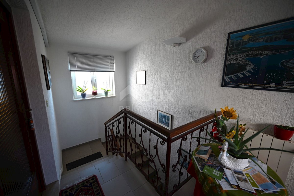 ISTRA, ŠTINJAN Apartmajska hiša s pogledom na morje!