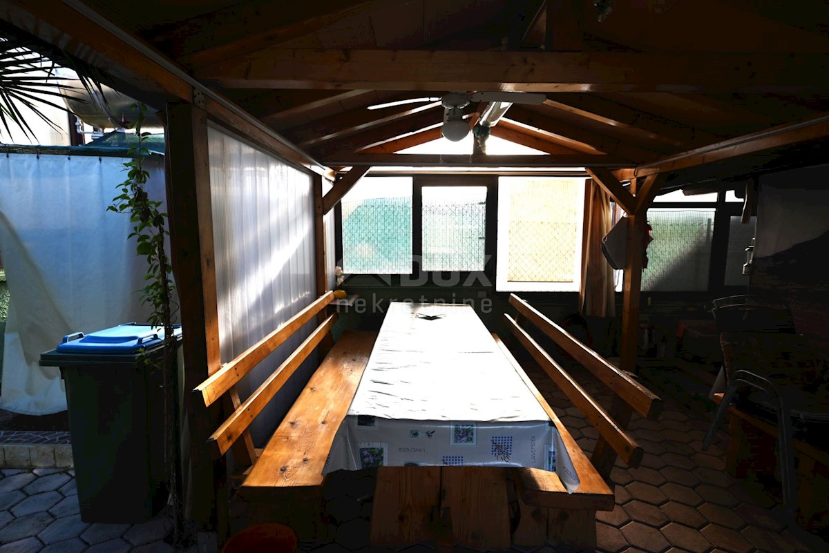 ISTRA, ŠTINJAN Apartmajska hiša s pogledom na morje!