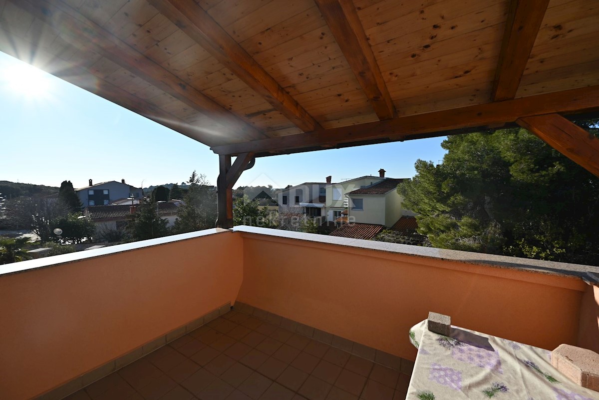 ISTRA, ŠTINJAN Apartmajska hiša s pogledom na morje!