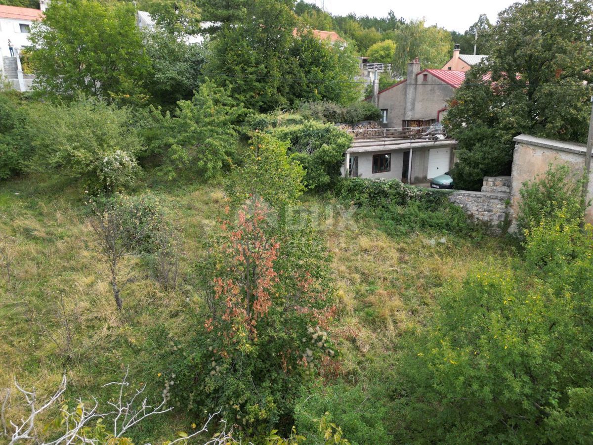 RIJEKA, HRELJIN - dvojček 150m2 s pogledom na morje + okolica 1450m2