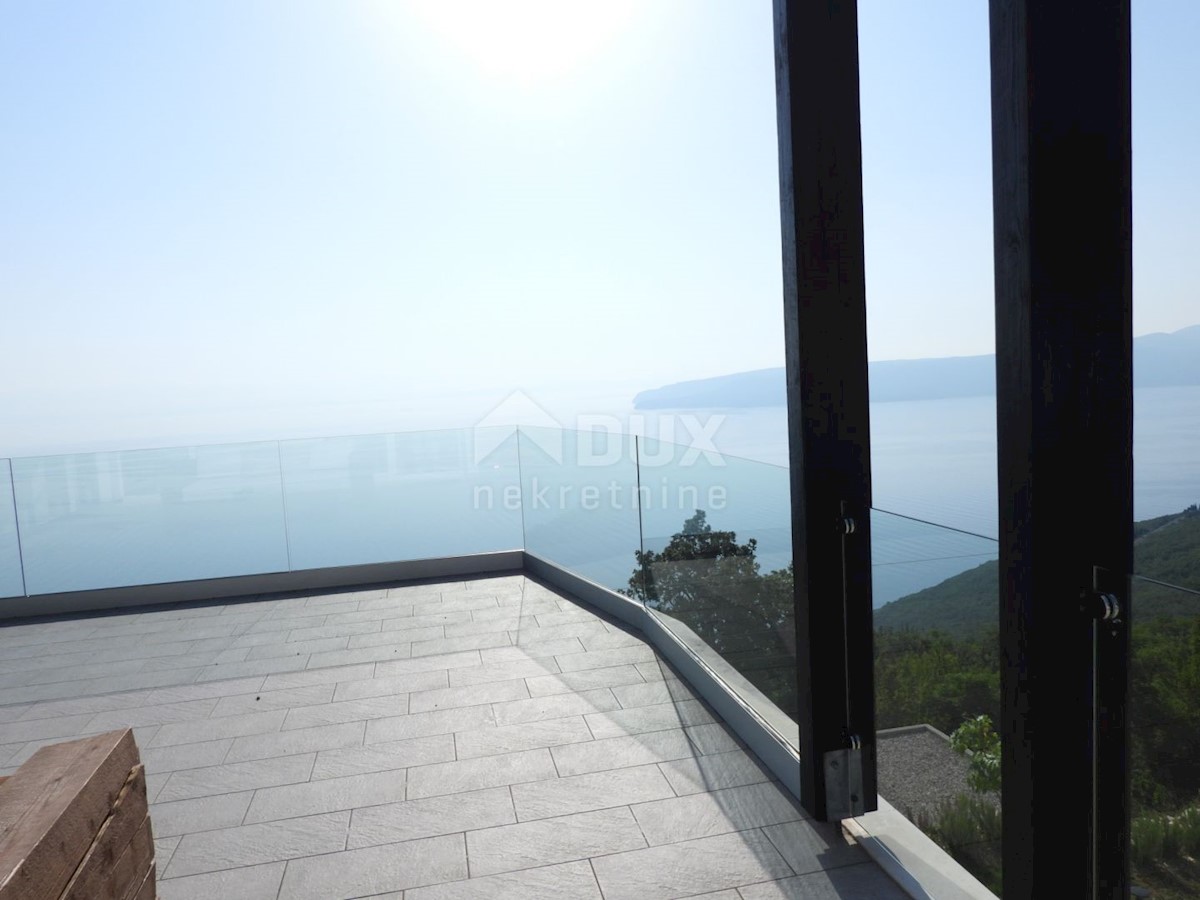 OPATIJA, SV. JELENA - vila 500m2 s panoramskim pogledom na morje in bazen + urejen vrt 2400m2