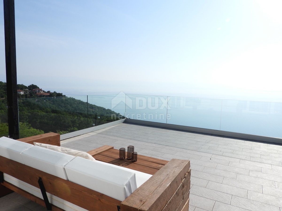 OPATIJA, SV. JELENA - vila 500m2 s panoramskim pogledom na morje in bazen + urejen vrt 2400m2