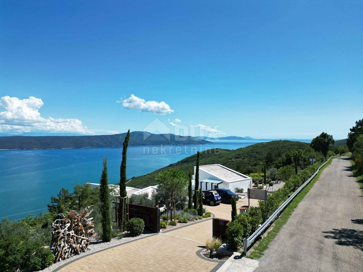 OPATIJA, SV. JELENA - vila 500m2 s panoramskim pogledom na morje in bazen + urejen vrt 2400m2