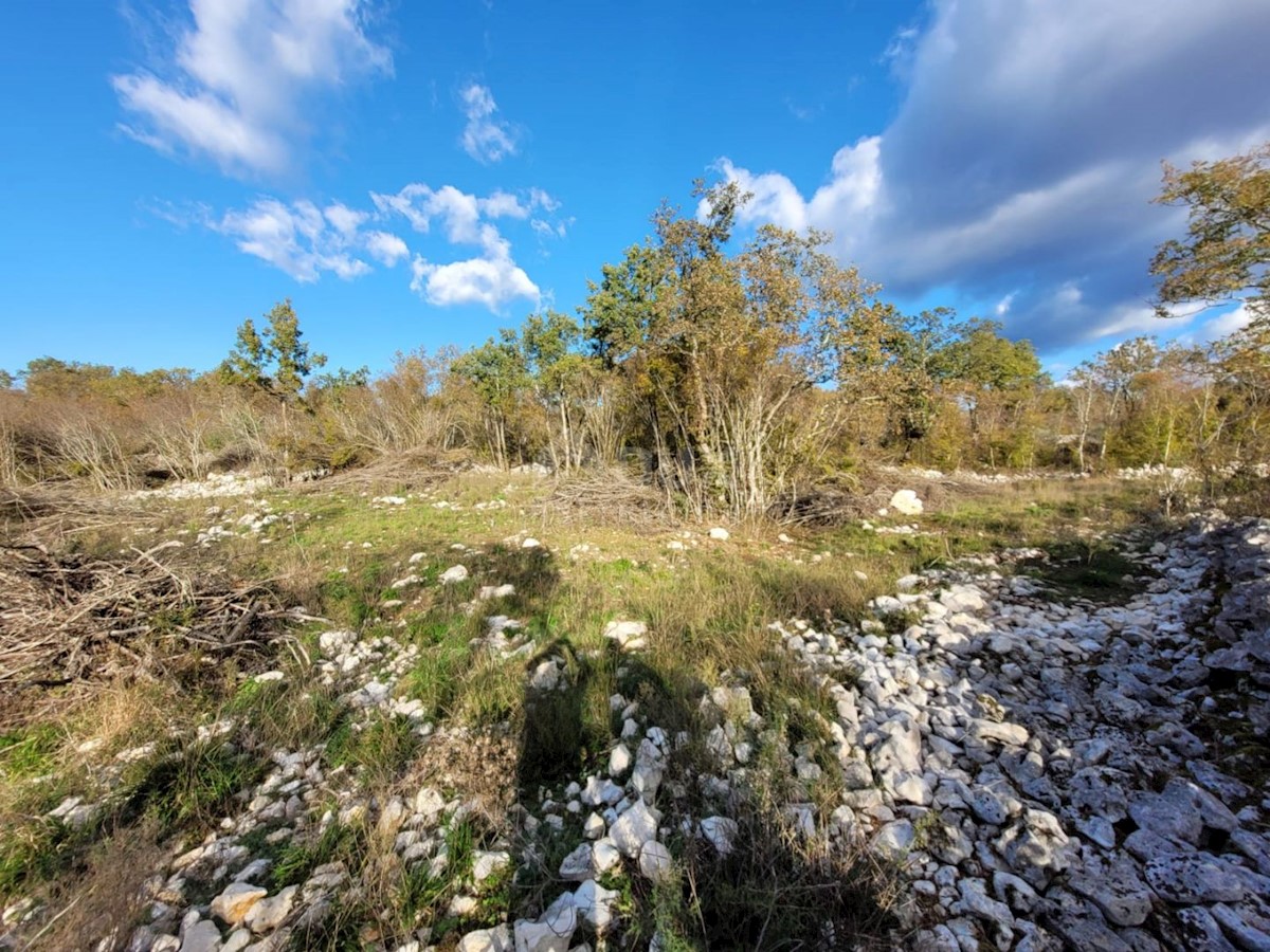 Malinska, Malinska-Dubašnica, 2.600m2