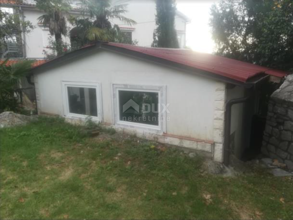 OPATIJA, VOLOSKO - zazidljiva parcela 640m2 Z ZAZD. Z DOVOLJENJEM!!! in pogled na morje za stanovanjski objekt - apartmaji/apartmaji/družinska hiša/vila/hiša za najem - počitnice z bazenom