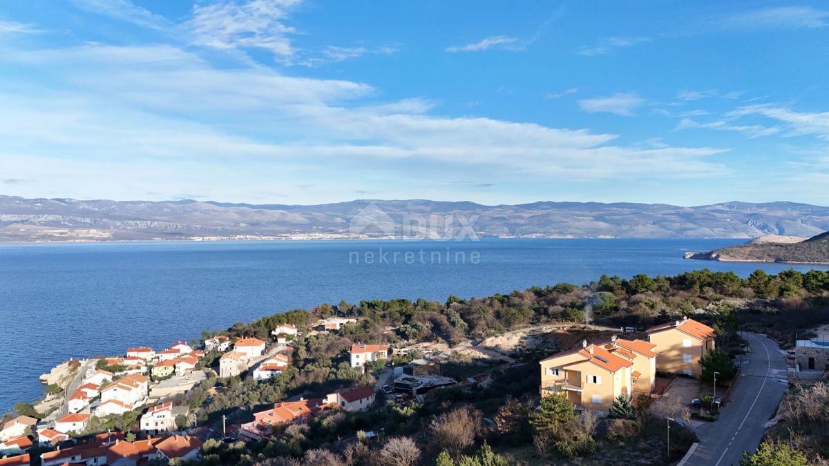 OTOK KRK, VRBNIK - Zazidljivo zemljišče, TOP LOKACIJA s projektom