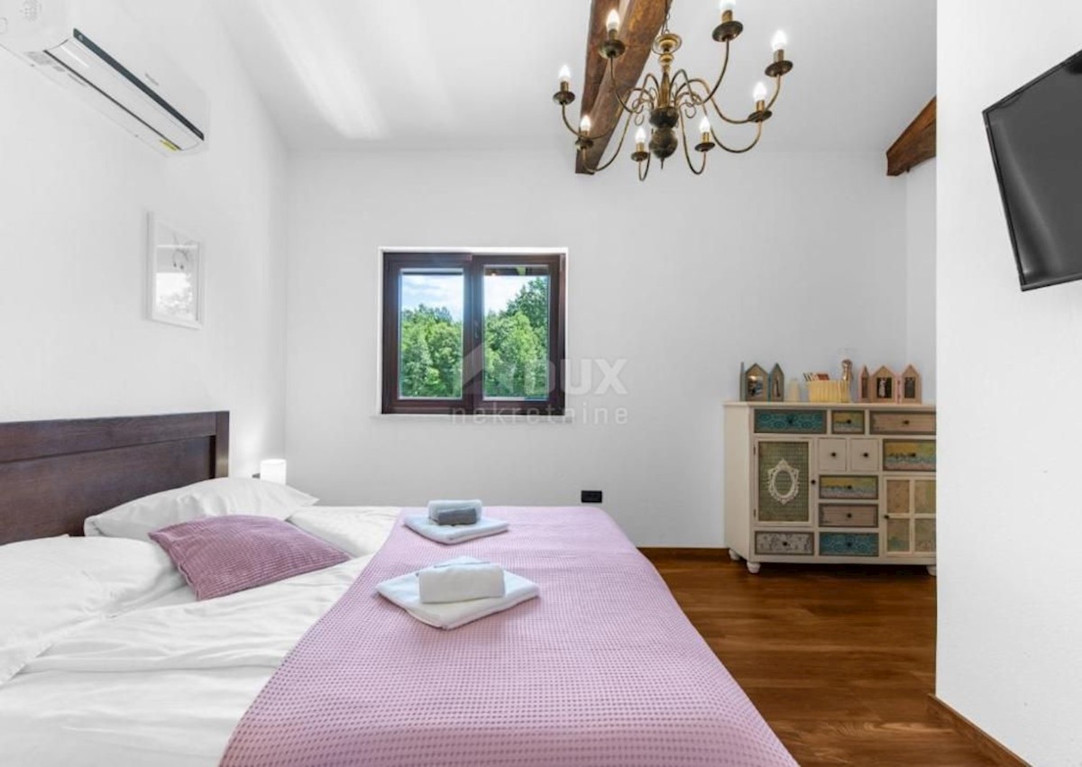 Pićan, 450m2
