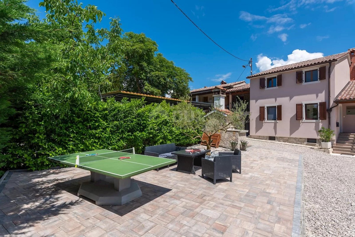 Pićan, 450m2