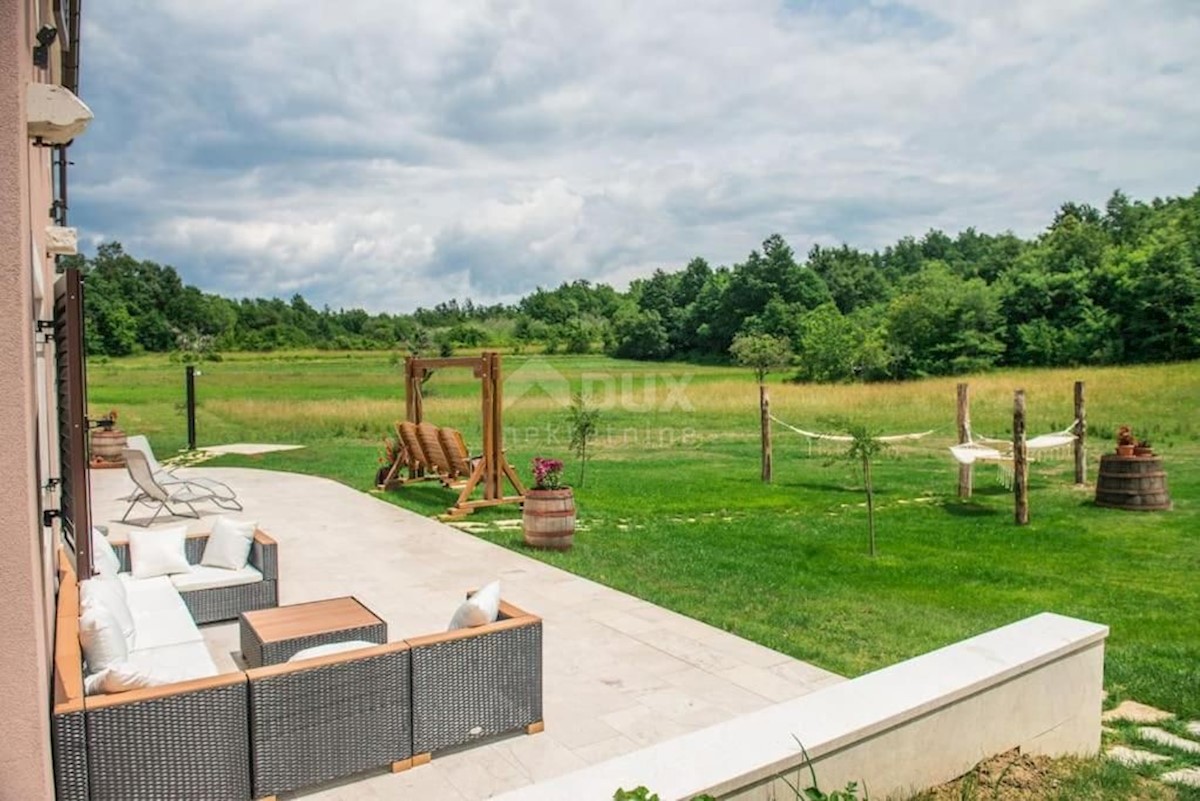 Pićan, 450m2