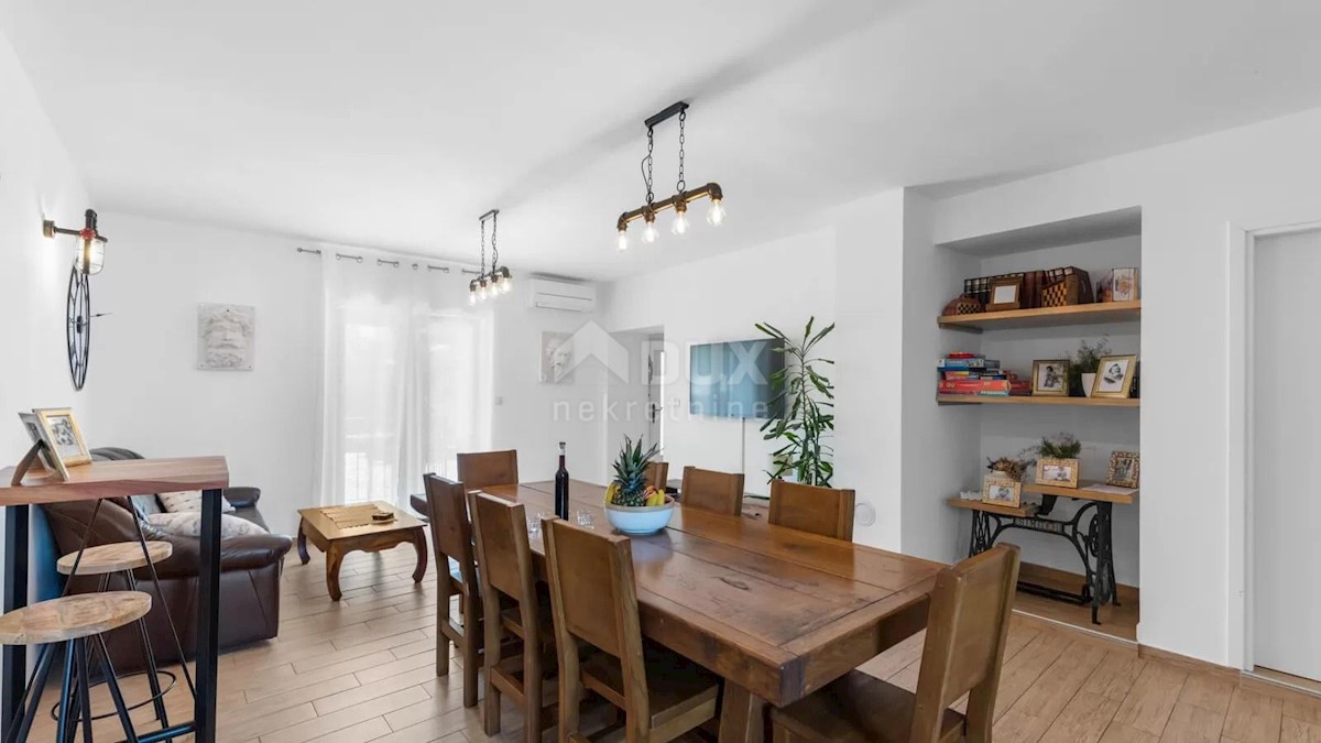 Pićan, 450m2