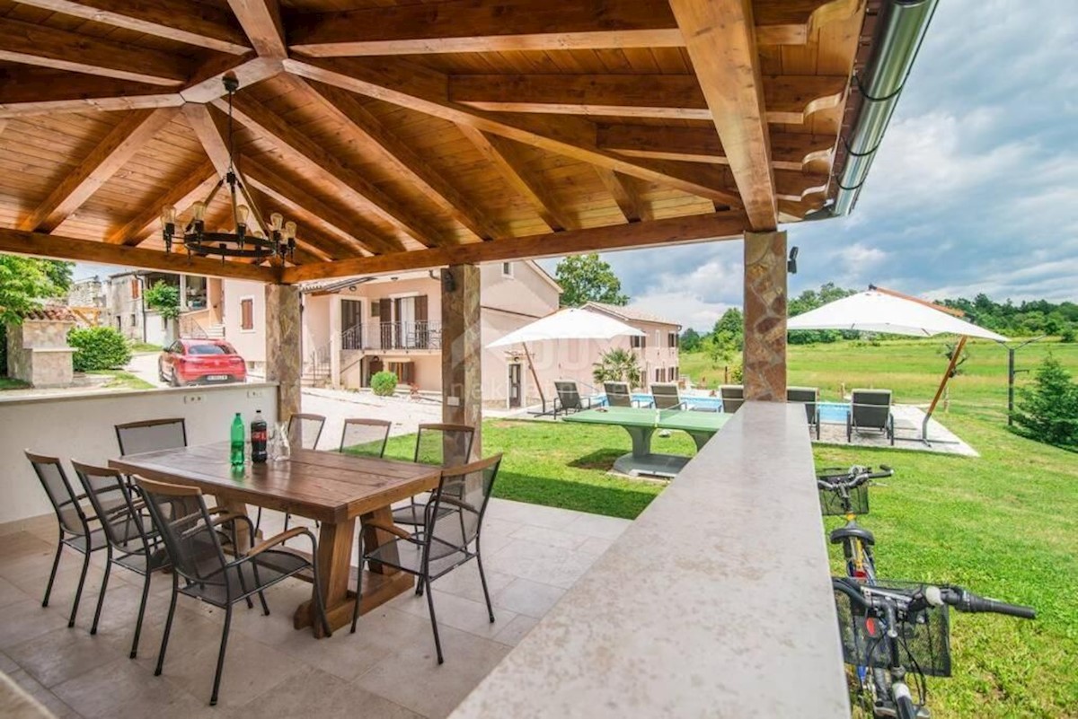 Pićan, 450m2