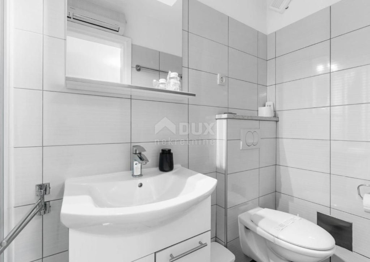 Pićan, 450m2