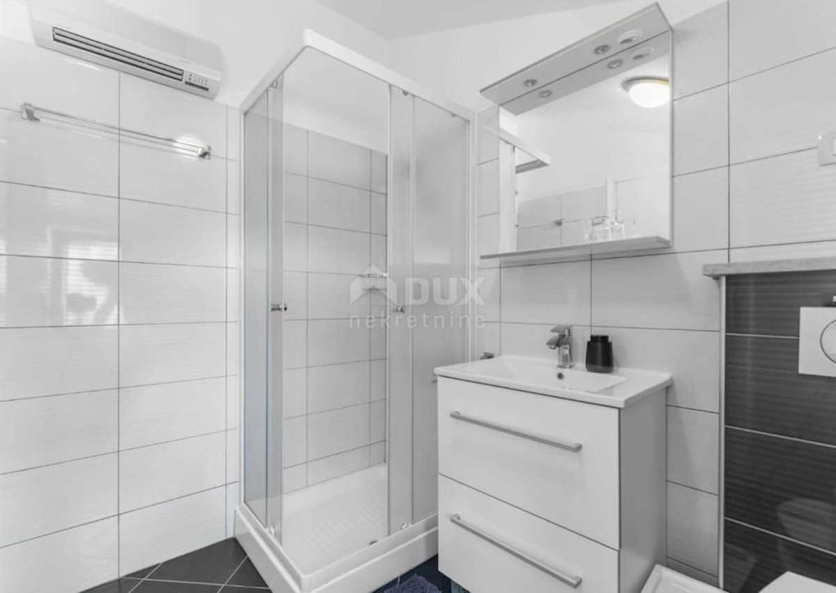 Pićan, 450m2