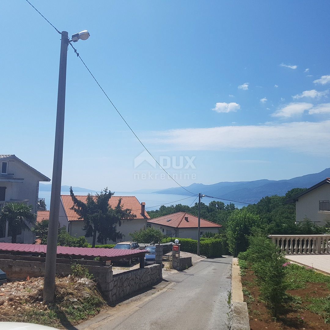 KASTAV, RUBEŠI - gradbeno zemljišče 1957m2 s pogledom na morje za stanovanjsko gradnjo - apartmaji/družinska hiša/vila