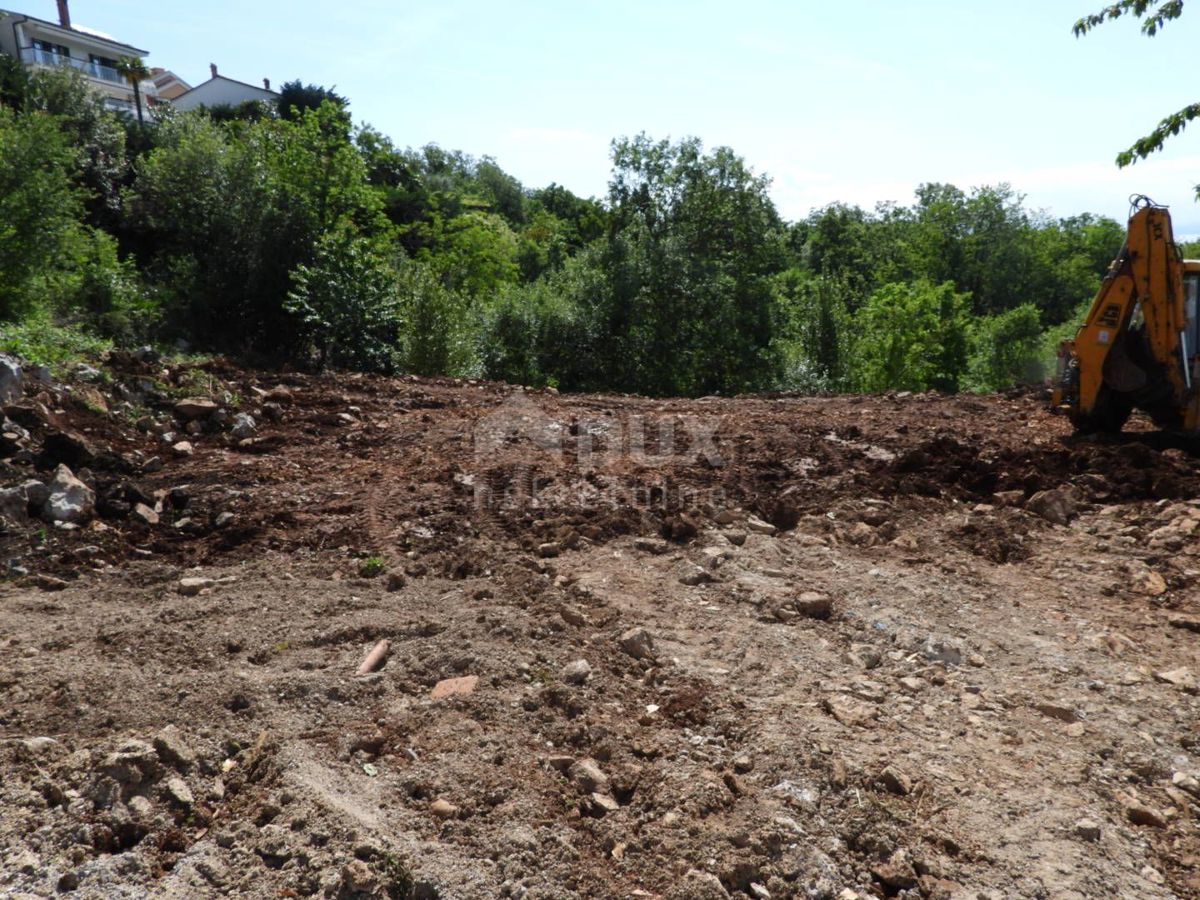 KASTAV, RUBEŠI - gradbeno zemljišče 1957m2 s pogledom na morje za stanovanjsko gradnjo - apartmaji/družinska hiša/vila