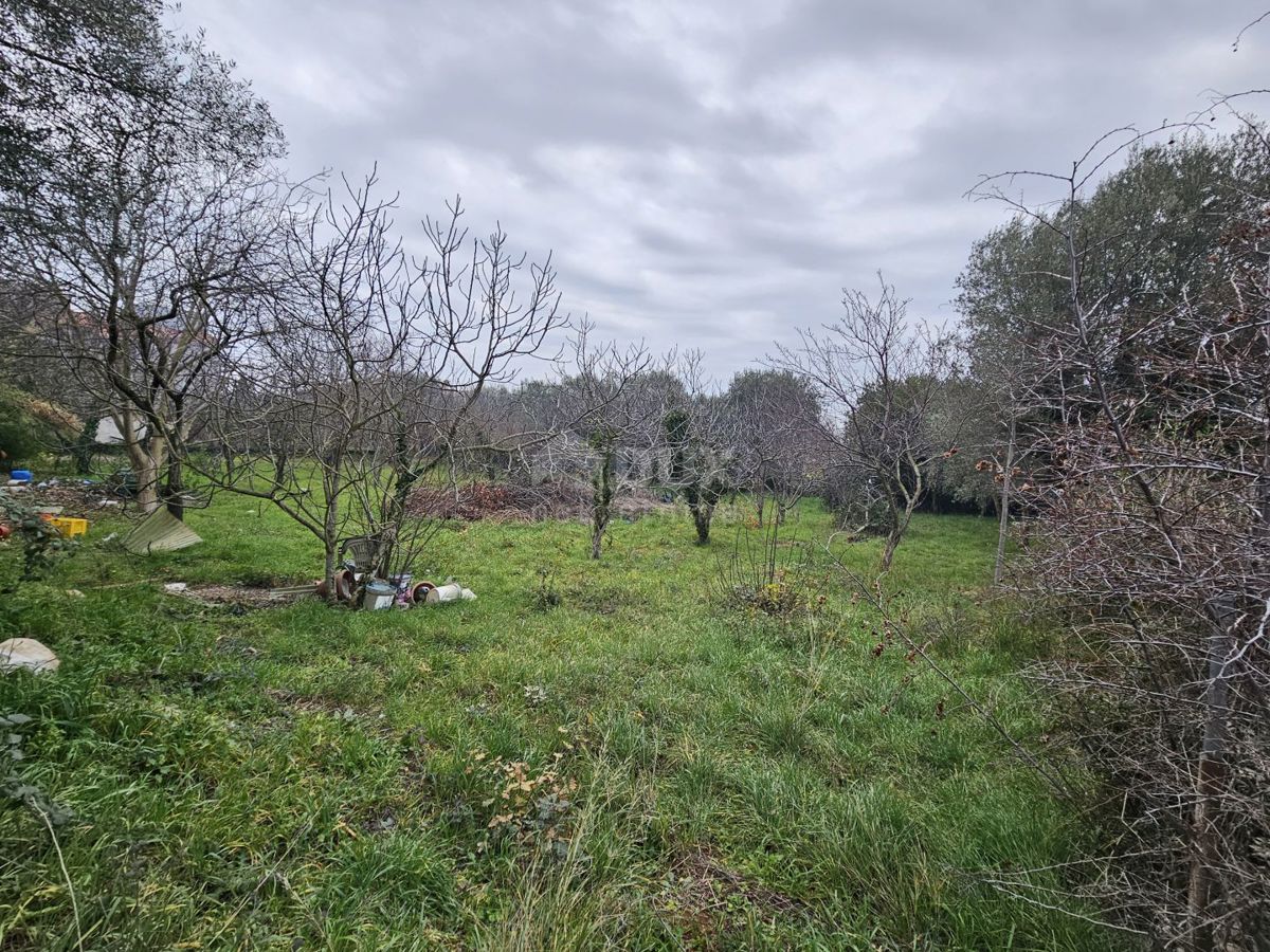 ISTRA, MEDULIN - Gradbeno zemljišče za gradnjo stavb/vil/počitniških hiš