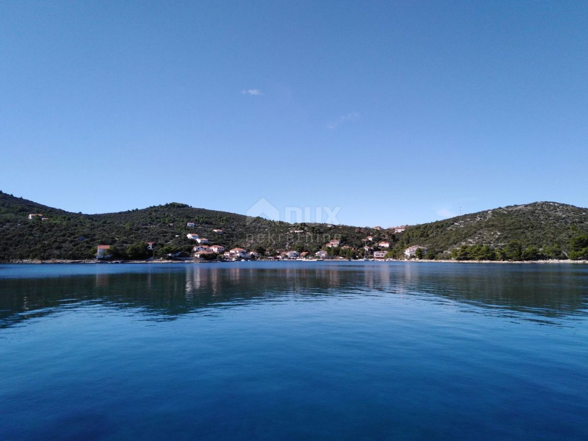 DUGI OTOK, ZAGLAV - Gradbeno zemljišče s čudovitim pogledom na morje