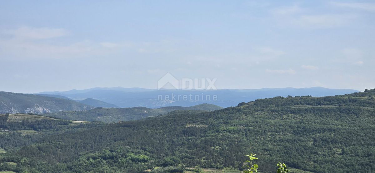 ISTRA, MOTOVUN - Čarobna dežela z dih jemajočim panoramskim razgledom! Osama!