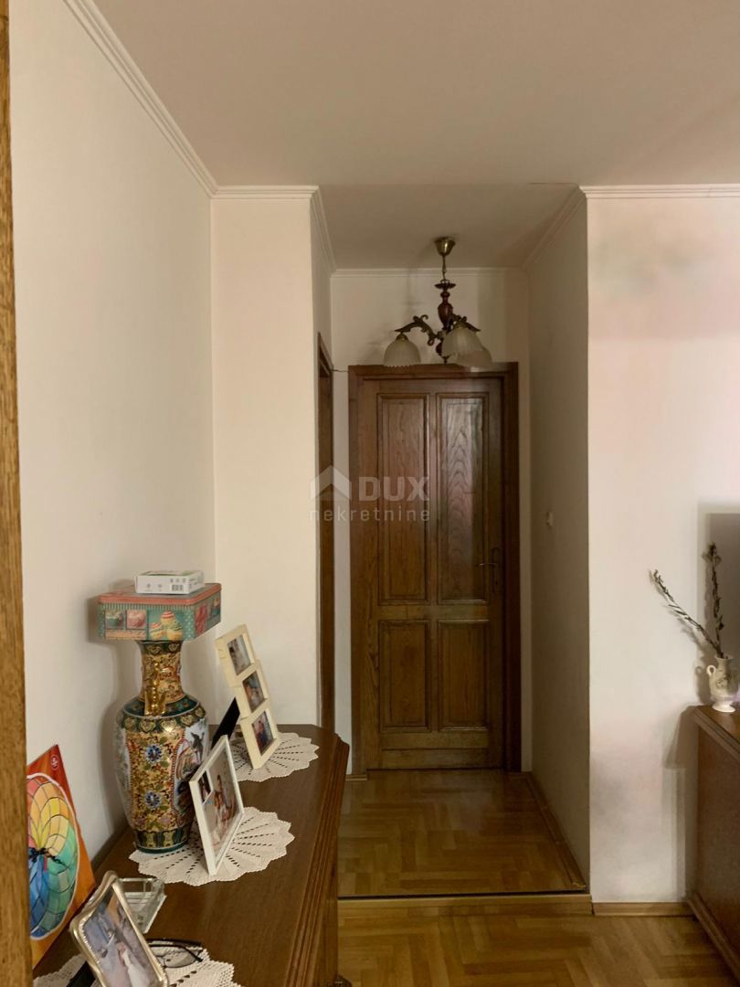 ISTRA, ROVINJ - Apartmajska hiša v centru blizu rive