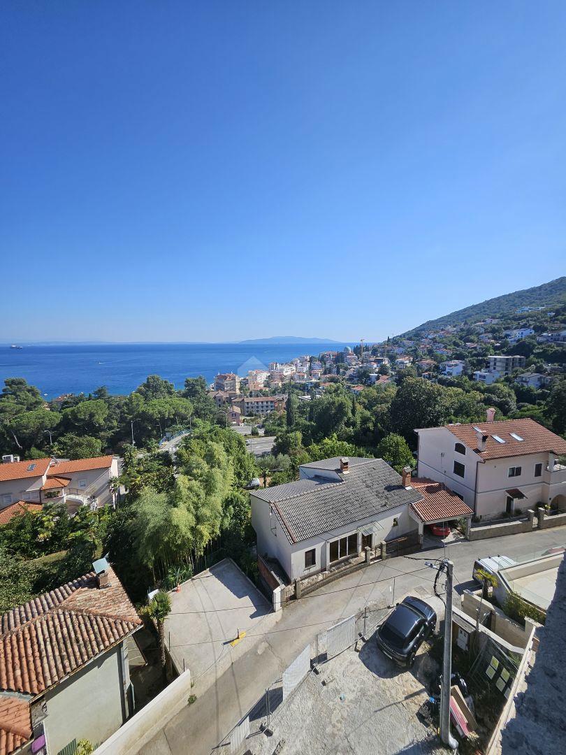 OPATIJA, CENTER - stanovanje v visokem pritličju 185m2 s panoramskim pogledom na morje S1