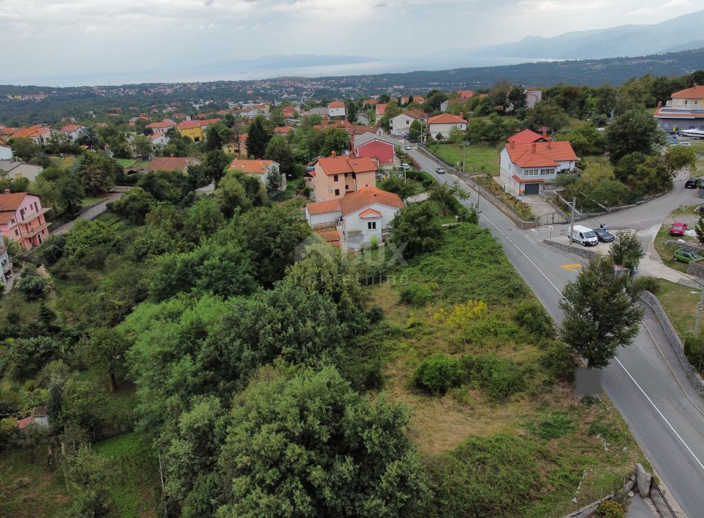 VIŠKOVO - gradbeno zemljišče za gradnjo + hiša na odlični lokaciji, priložnost