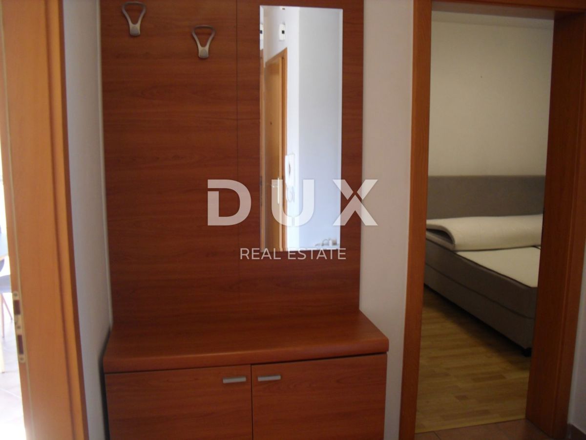 OTOK KRK, MESTO KRK - Apartma 51 m2 + parking