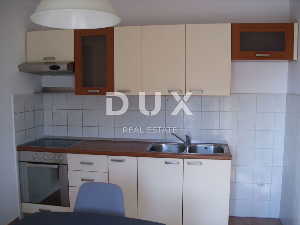 OTOK KRK, MESTO KRK - Apartma 51 m2 + parking