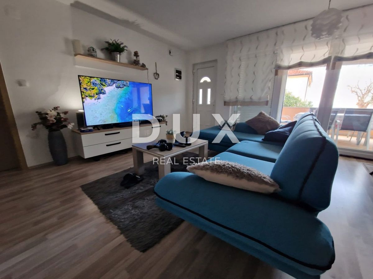 NOVI VINODOLSKI, POVILE - Stanovanje 107,90 m2, 50 m od morja