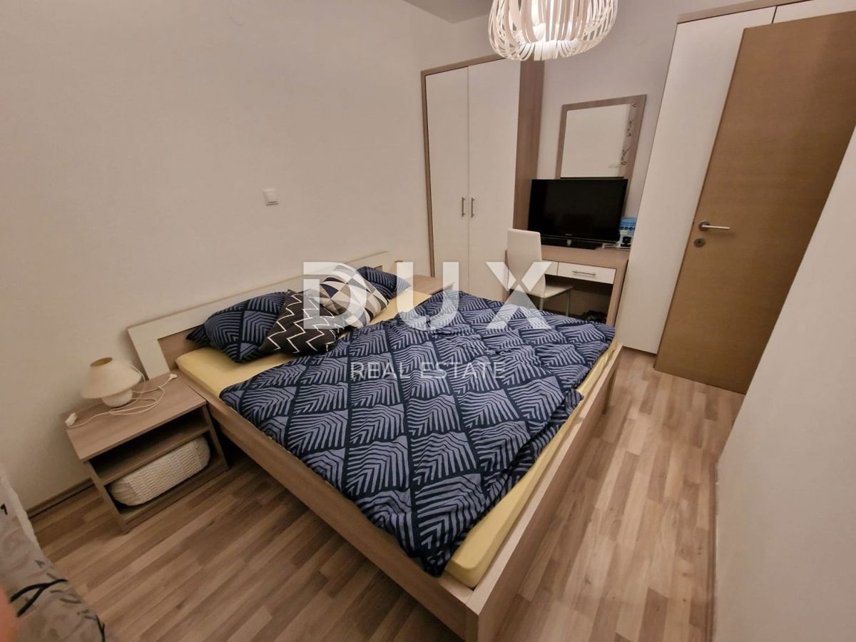 NOVI VINODOLSKI, POVILE - Stanovanje 107,90 m2, 50 m od morja