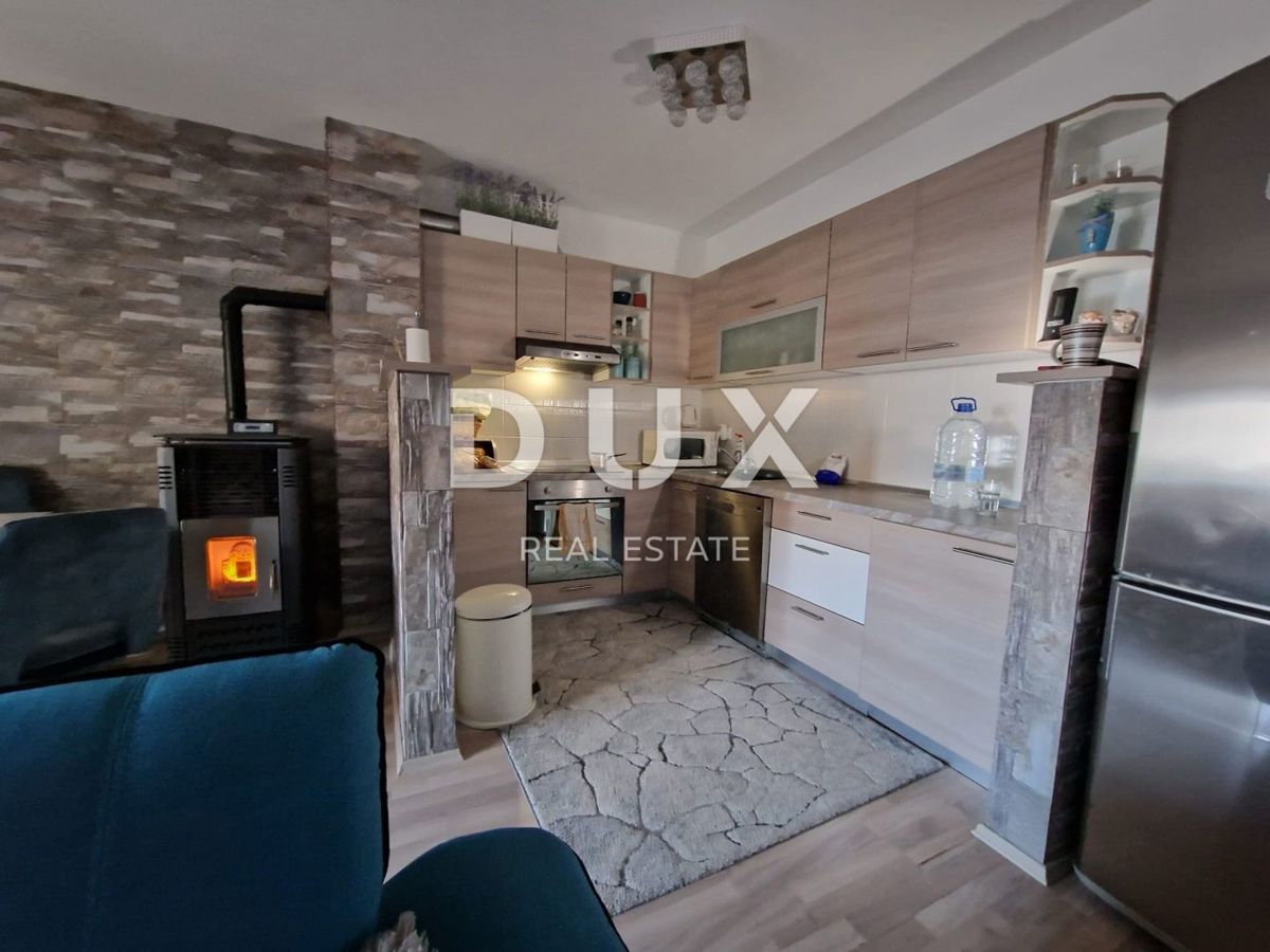 NOVI VINODOLSKI, POVILE - Stanovanje 107,90 m2, 50 m od morja